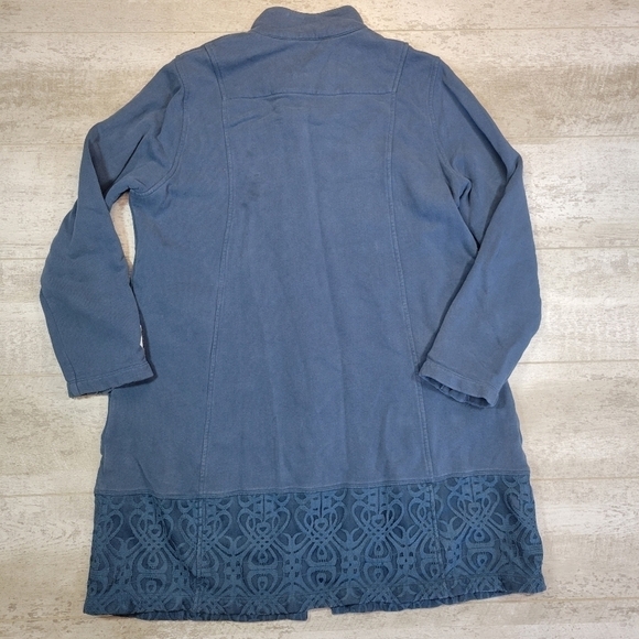 Soft Surroundings Long Button Down Duster Lace Hem and Sleeves. - Picture 4 of 5